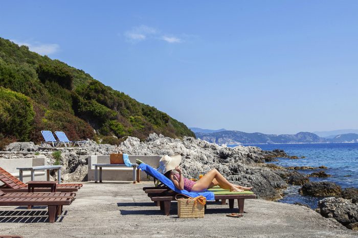 villa-cohili-sivota-lefkada-greece-private-sea-access-with-sunbeds